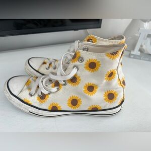 Sunflower High-Top Converse Shoes size 8.5